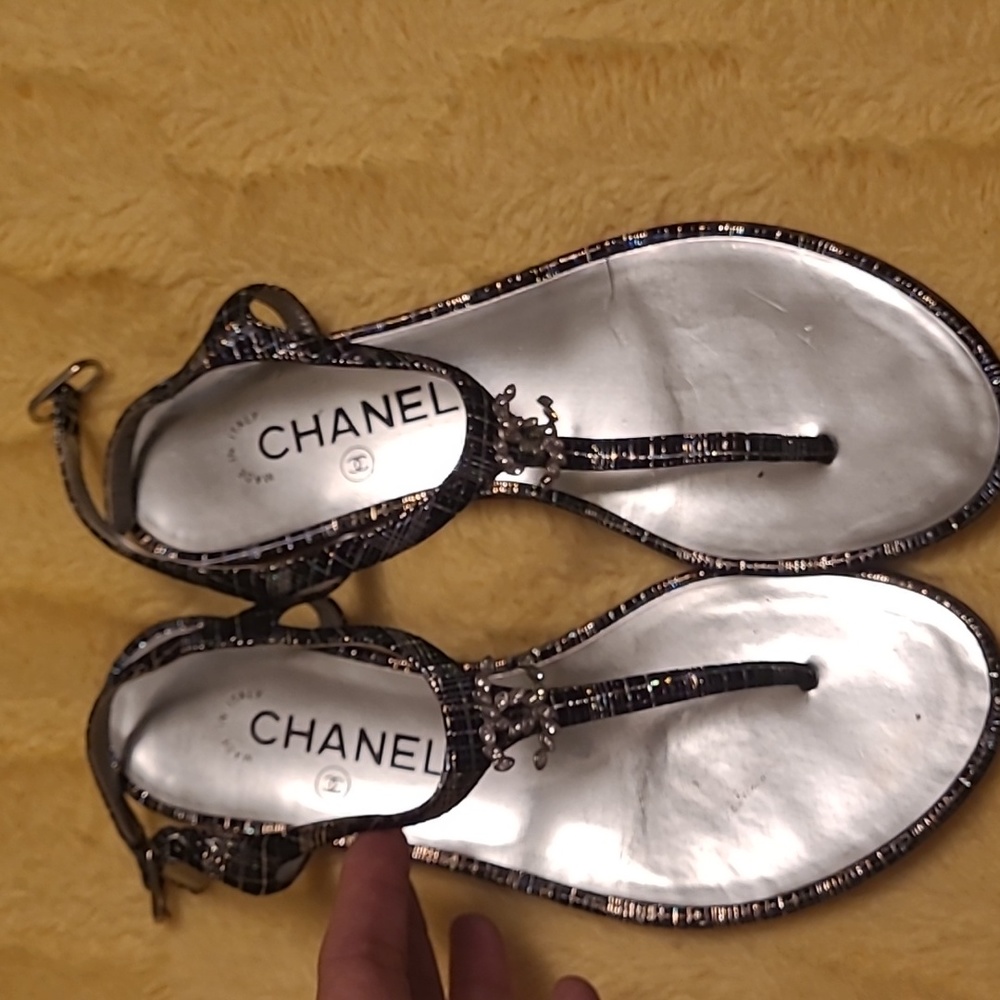 Chanel thong sandles